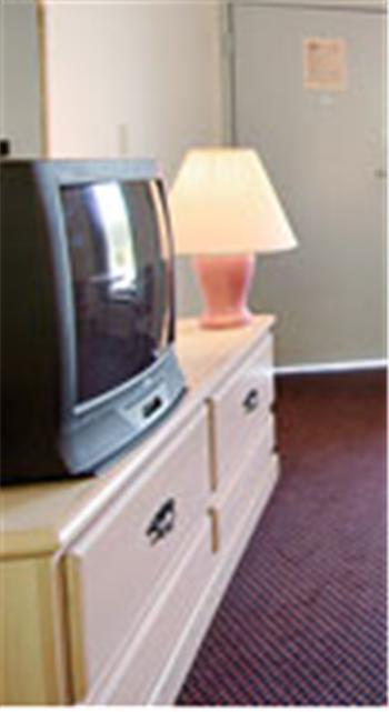 Howard Johnson By Wyndham Valdosta Extérieur photo