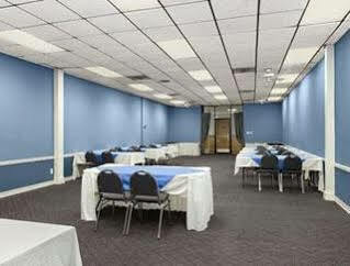 Howard Johnson By Wyndham Valdosta Extérieur photo